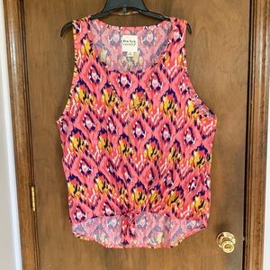 New york Laundry sleeveless knot front top attached necklace 3X